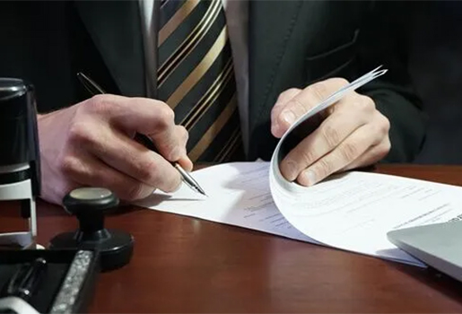 Mistakes That Delay Closings (And How a Signing Agent Prevents Them)