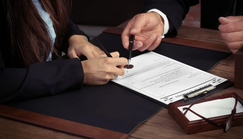 Top Benefits of Using a Mobile Notary for Your Legal Documents